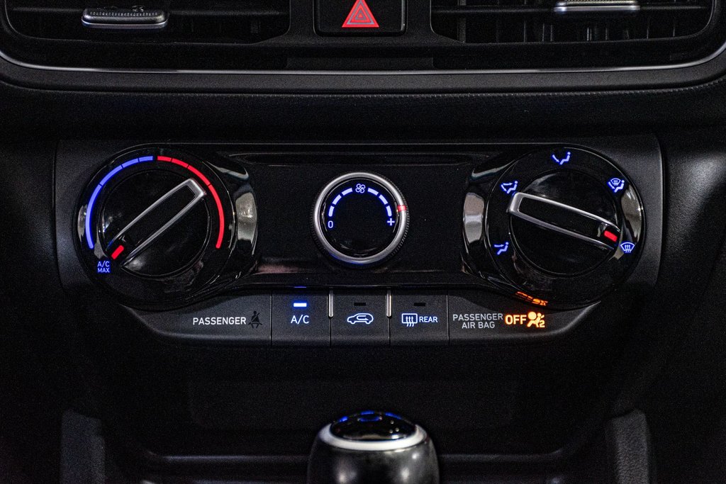 2023 Hyundai Kona PREFERRED AWD SIEGES CHAUFFANTS A/C CAMERA MAGS in Montréal, Quebec - 29 - w1024h768px
