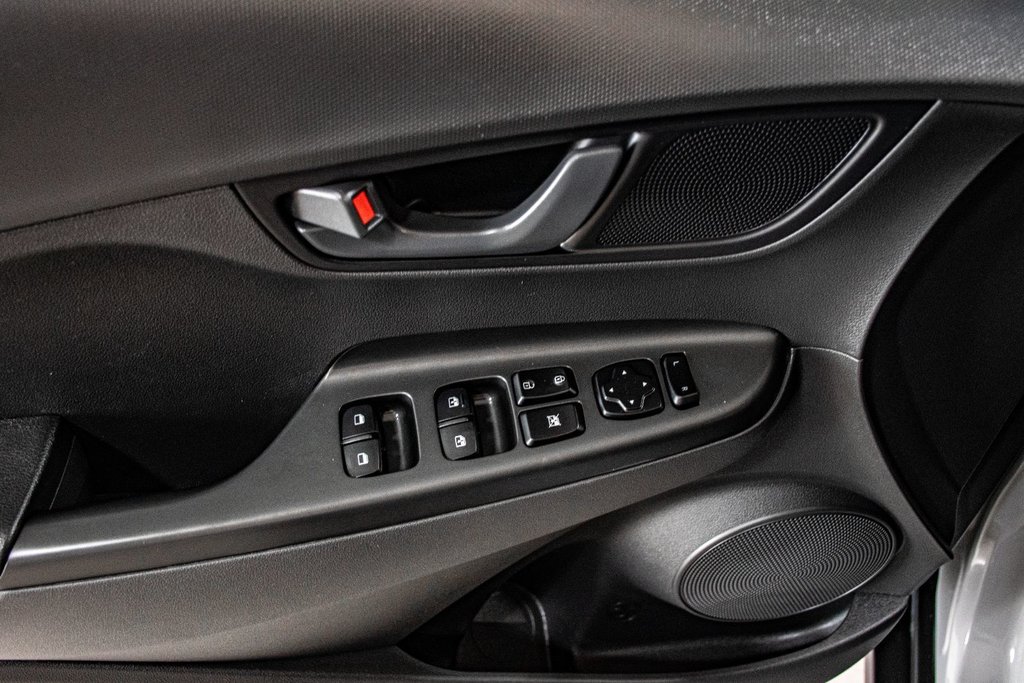 2023 Hyundai Kona PREFERRED AWD SIEGES CHAUFFANTS A/C CAMERA MAGS in Montréal, Quebec - 19 - w1024h768px