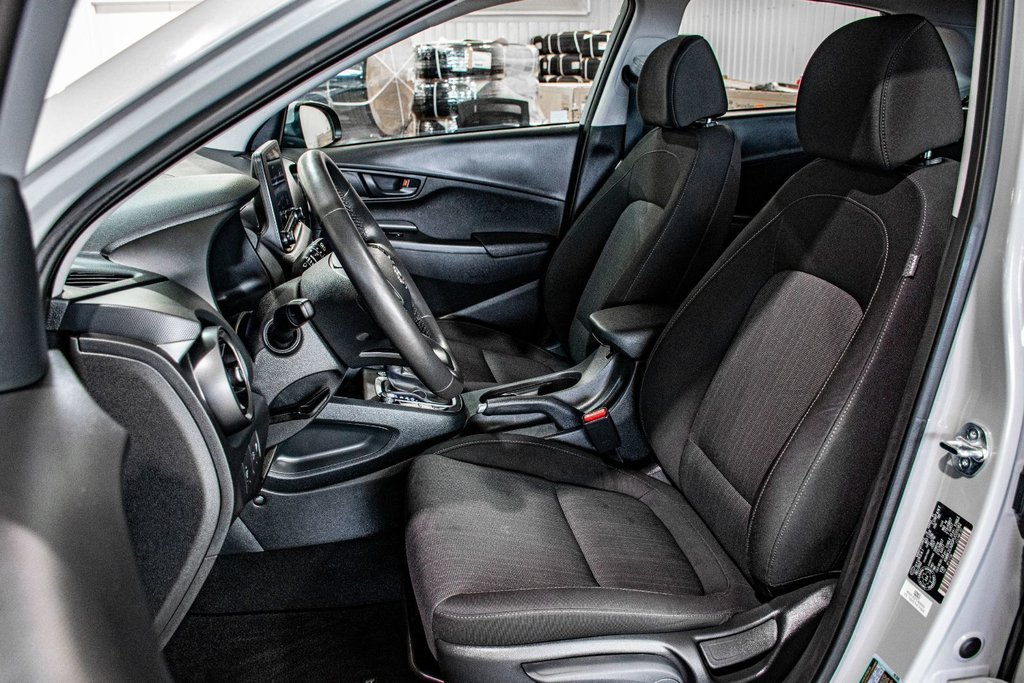 2023 Hyundai Kona PREFERRED AWD SIEGES CHAUFFANTS A/C CAMERA MAGS in Montréal, Quebec - 20 - w1024h768px