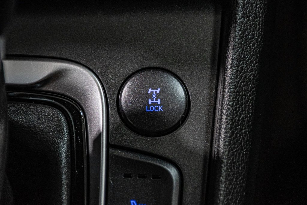 2023 Hyundai Kona PREFERRED AWD SIEGES CHAUFFANTS A/C CAMERA MAGS in Montréal, Quebec - 33 - w1024h768px