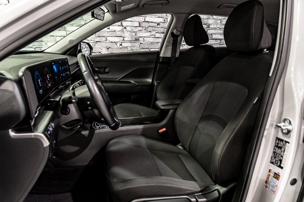 Hyundai Kona PREFERRED DÉMARREUR SIEGES & VOLANT CHAUFFANTS CAM 2025 à Montréal, Québec - 23 - w1024h768px