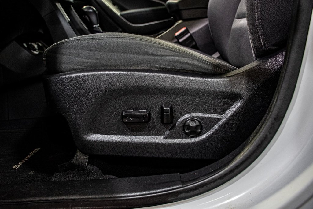 Hyundai Santa Fe Sport PREMIUM AWD SIÈGES CHAUFFANTS A/C BLUETOOTH 2014 à Montréal, Québec - 19 - w1024h768px