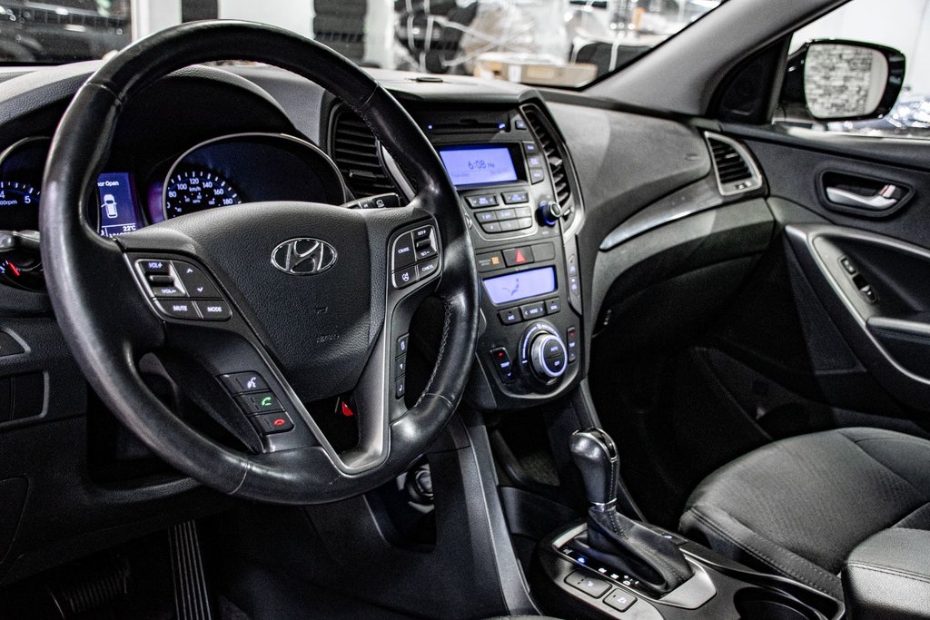 Hyundai Santa Fe Sport PREMIUM AWD SIÈGES CHAUFFANTS A/C BLUETOOTH 2014 à Montréal, Québec - 16 - w1024h768px