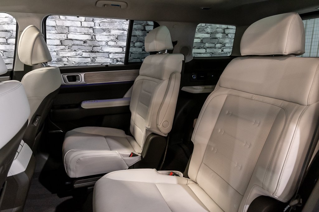 Hyundai Santa Fe ULTIMATE CALLIGRAPHY 6 PASS TOIT PANO CAM360 NAVI 2025 à Montréal, Québec - 24 - w1024h768px