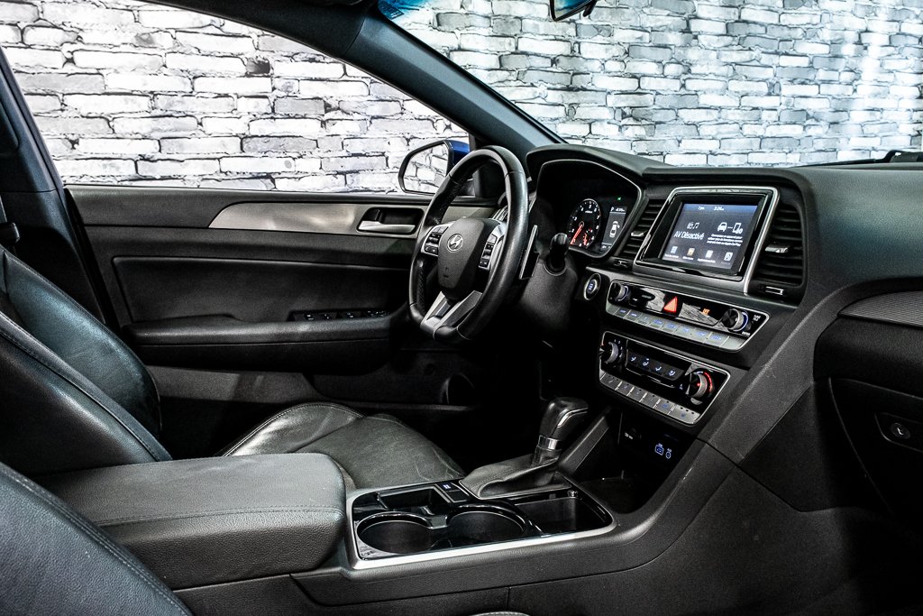 2019 Hyundai Sonata ESSENTIEL W/SPORT PACK TOIT CAM SIÈGES CHAUFFANTS in Montréal, Quebec - 21 - w1024h768px