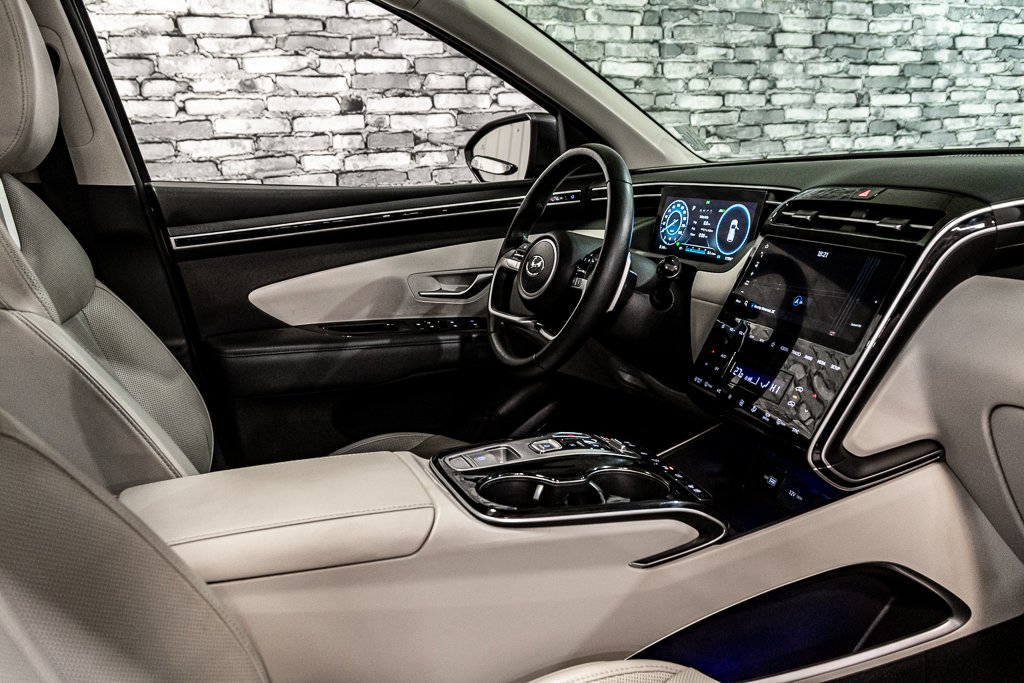 Hyundai Tucson Hybrid ULTIMATE HYBRID AWD TOIT PANORAMIQUE CARPLAY CUIR 2024 à Montréal, Québec - 22 - w1024h768px
