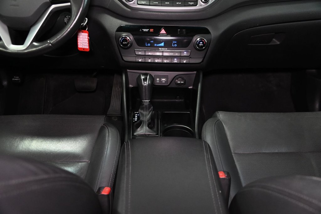 2017 Hyundai Tucson SE AWD TOIT PANORAMIQUE CUIR CAMERA ANGLE MORT in Montréal, Quebec - 35 - w1024h768px