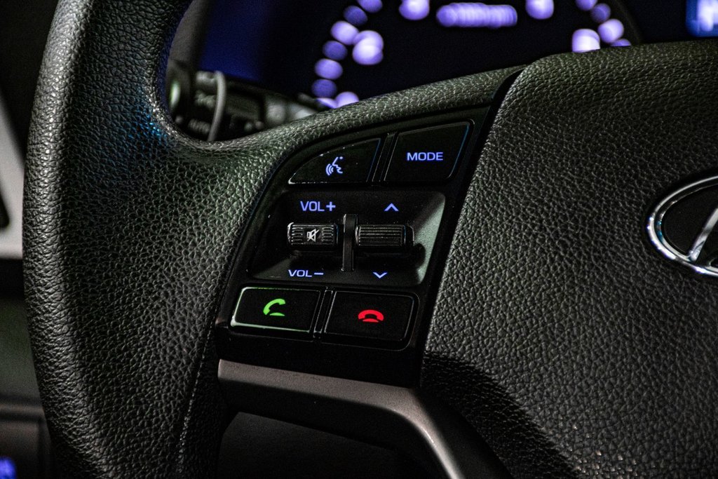 Hyundai Tucson BASE A/C SIEGES CHAUFFANTS CAMERA BLUETOOTH 2018 à Montréal, Québec - 28 - w1024h768px