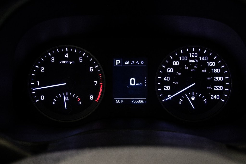 Hyundai Tucson BASE A/C SIEGES CHAUFFANTS CAMERA BLUETOOTH 2018 à Montréal, Québec - 31 - w1024h768px