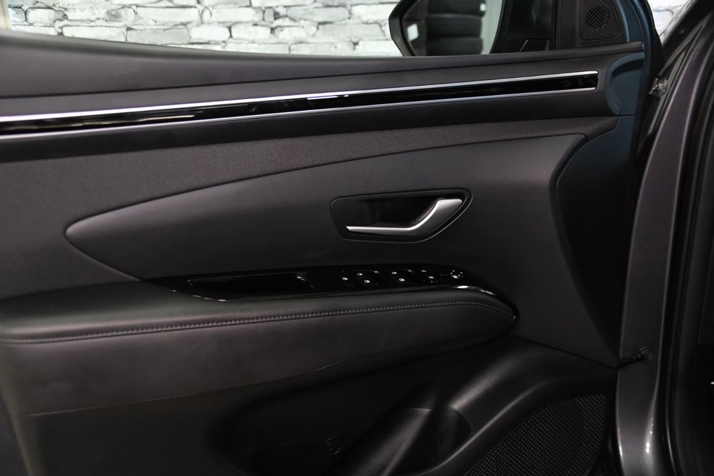 Hyundai Tucson URBAN EDITION AWD TOIT PANO NAVI CUIR BLUELINK 2023 à Montréal, Québec - 12 - w1024h768px