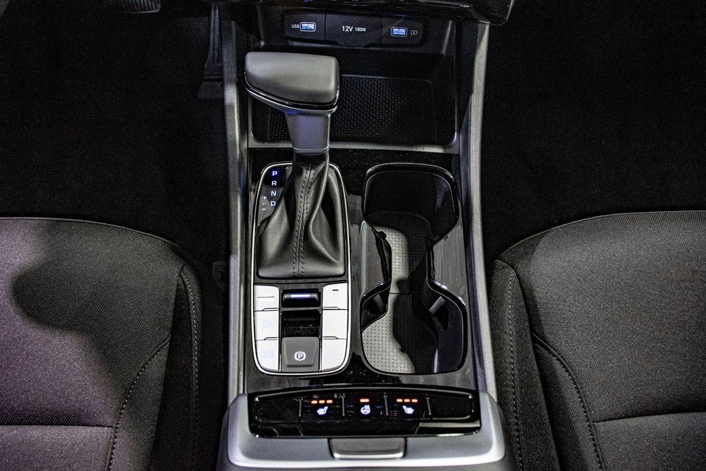 2024 Hyundai Tucson PREFERRED AWD CARPLAY CAMERA MAGS in Montréal, Quebec - 31 - w1024h768px