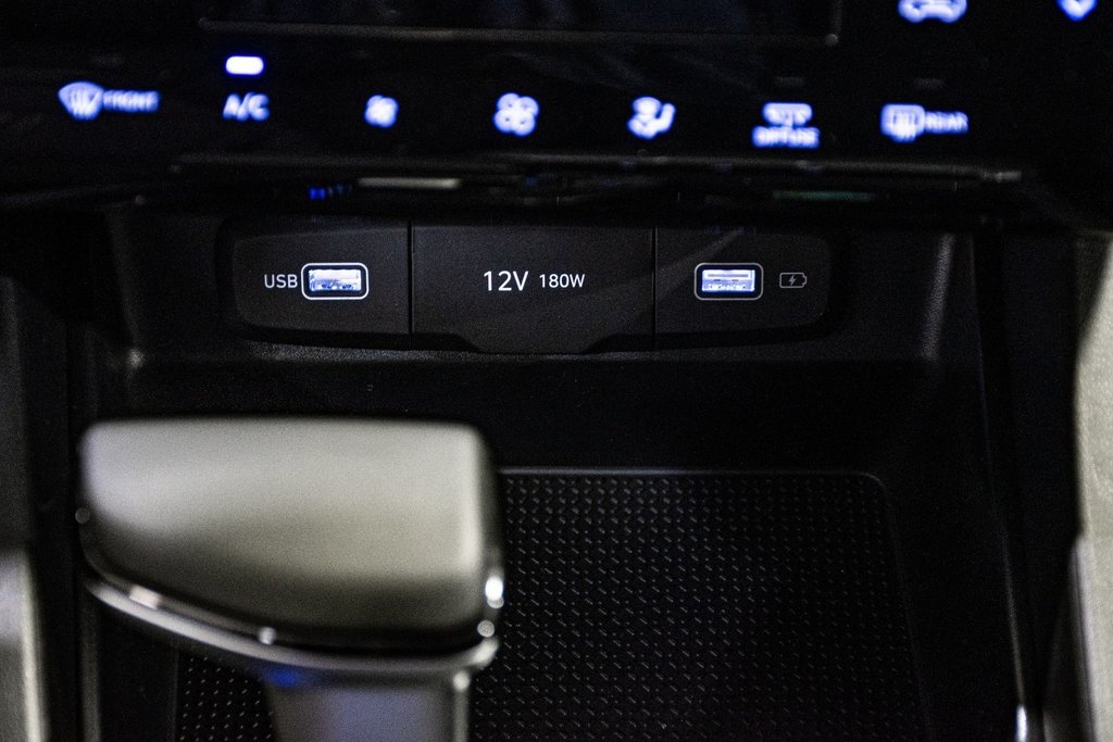 2024 Hyundai Tucson PREFERRED AWD CARPLAY CAMERA MAGS in Montréal, Quebec - 30 - w1024h768px