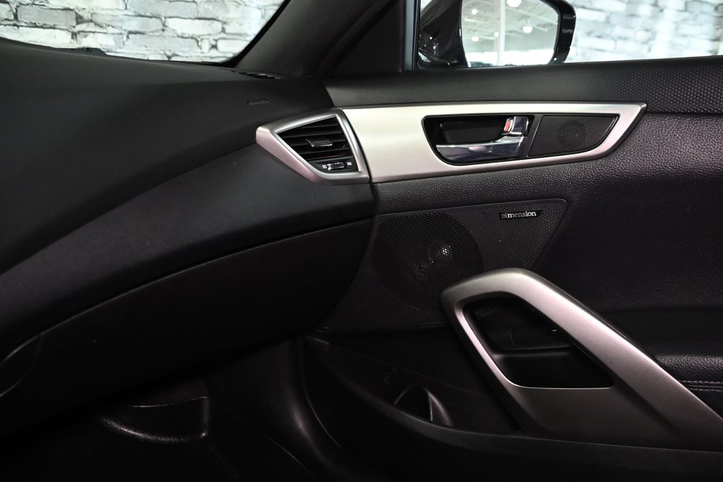 Hyundai Veloster TECH CAMERA SYSTEME DE SON DIMENSION TOIT PANO 2016 à Montréal, Québec - 23 - w1024h768px