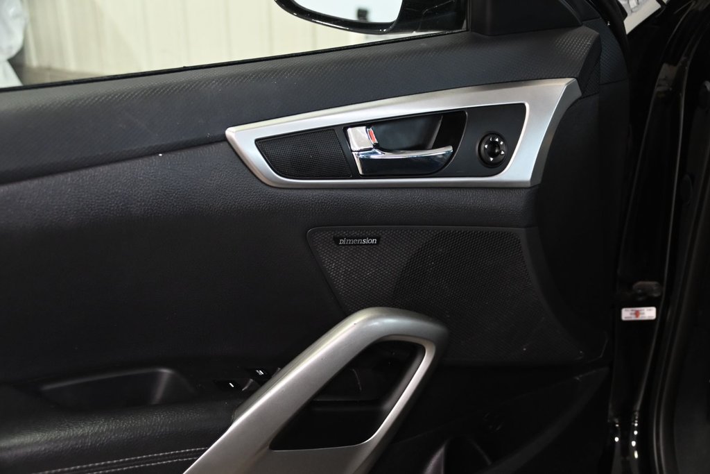 Hyundai Veloster TECH CAMERA SYSTEME DE SON DIMENSION TOIT PANO 2016 à Montréal, Québec - 22 - w1024h768px