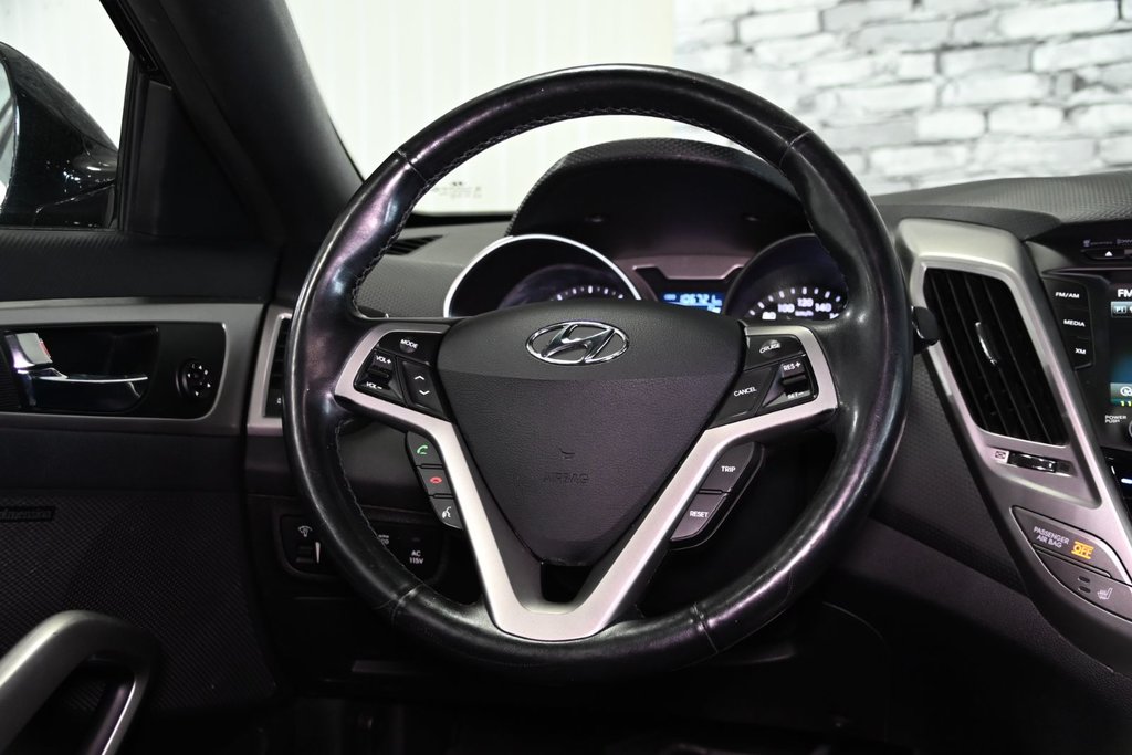 Hyundai Veloster TECH CAMERA SYSTEME DE SON DIMENSION TOIT PANO 2016 à Montréal, Québec - 32 - w1024h768px