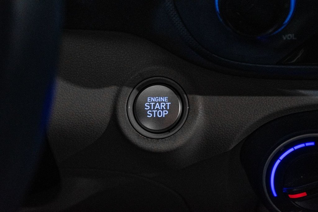 2020 Hyundai Venue TREND CUIR/TISSUS MAGS 17'' CARPLAY CAMERA in Montréal, Quebec - 23 - w1024h768px