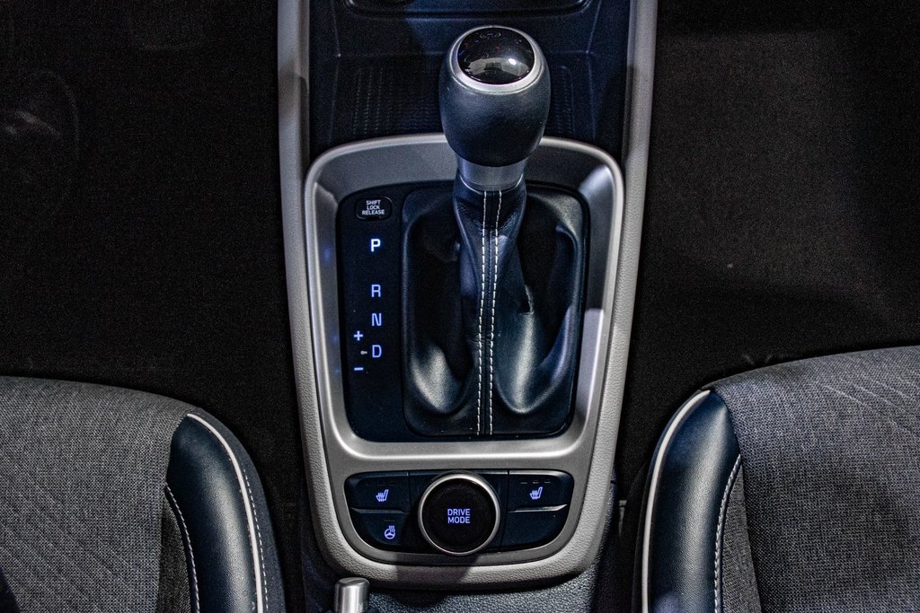 2020 Hyundai Venue TREND CUIR/TISSUS MAGS 17'' CARPLAY CAMERA in Montréal, Quebec - 24 - w1024h768px