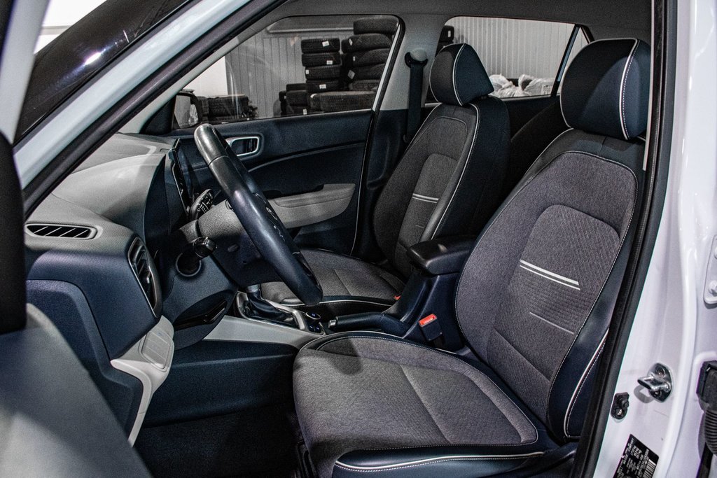 2020 Hyundai Venue TREND CUIR/TISSUS MAGS 17'' CARPLAY CAMERA in Montréal, Quebec - 17 - w1024h768px