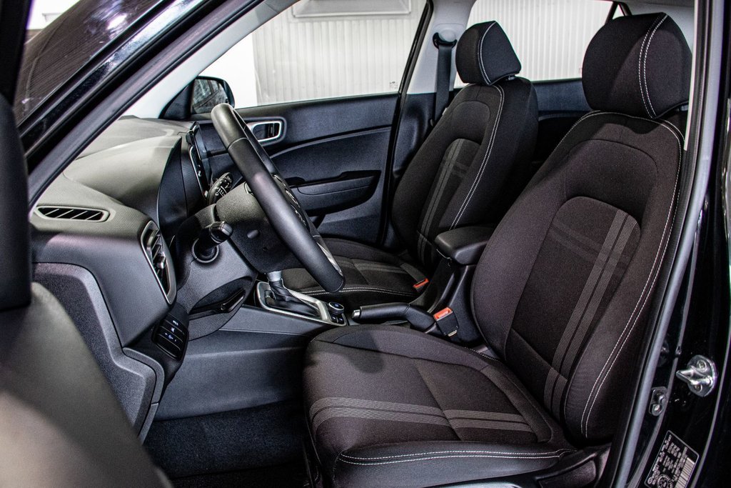 2022 Hyundai Venue PREFERRED CARPLAY SIEGES&VOLANT CHAUFFANTS CAMERA in Montréal, Quebec - 16 - w1024h768px