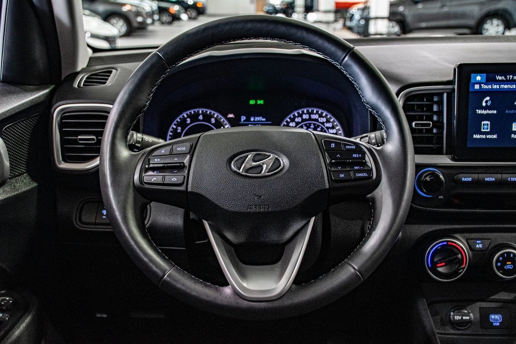 2022 Hyundai Venue PREFERRED CARPLAY SIEGES&VOLANT CHAUFFANTS CAMERA in Montréal, Quebec - 29 - w1024h768px