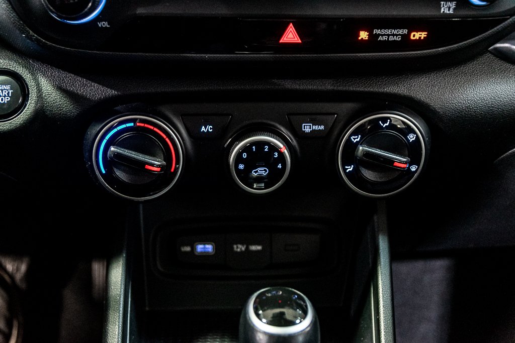 Hyundai Venue PREFERRED CARPLAY SIEGES&VOLANT CHAUFFANTS CAMERA 2022 à Montréal, Québec - 30 - w1024h768px