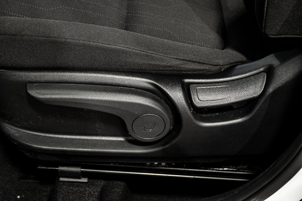 2022 Hyundai Venue ESSENTIEL CAMERA SIEGES CHAUFFANTS A/C BLUETOOTH in Montréal, Quebec - 16 - w1024h768px