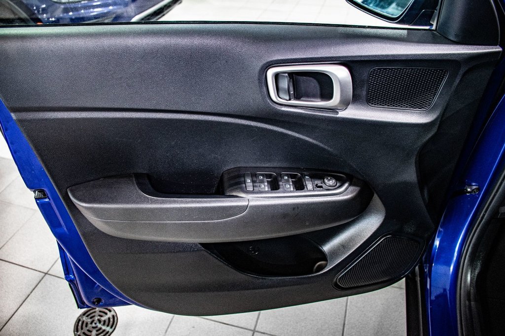 Hyundai Venue CAMERA  A/C CLIMATISE  SIEGES CHAUFFFANTSBLUETOOTH 2022 à Montréal, Québec - 14 - w1024h768px