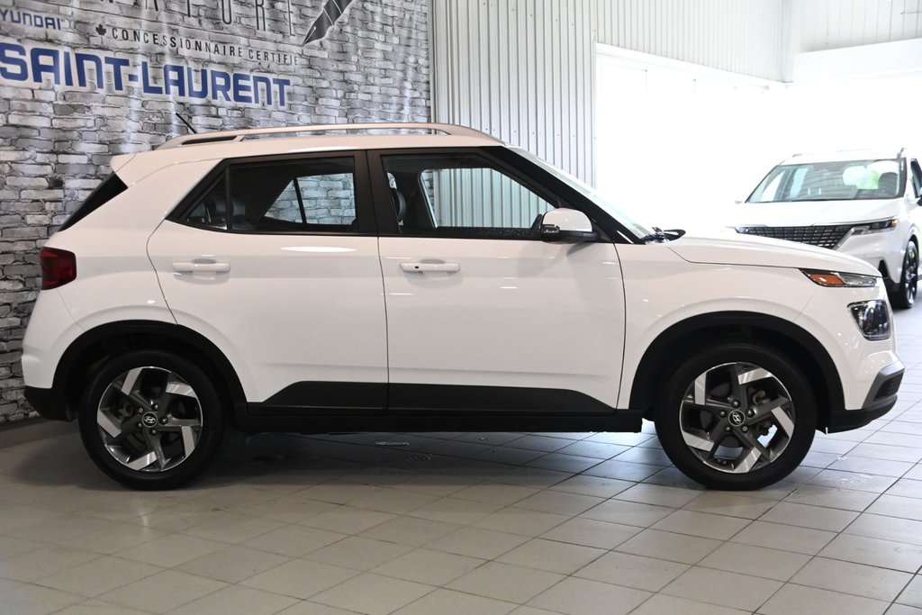 2023 Hyundai Venue ULTIMATE TOIT CARPLAY CAMERA DEM A DIST in Montréal, Quebec - 9 - w1024h768px