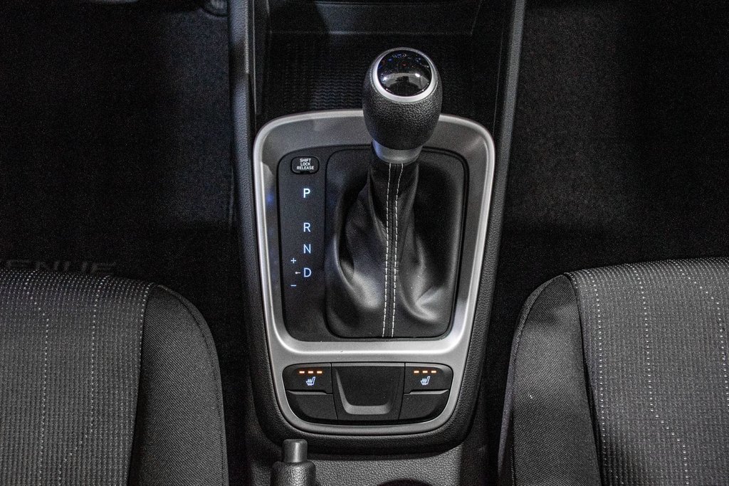 2023 Hyundai Venue ESSENTIAL A/C CAMERA SIEGES CHAUFFANTS BLUETOOTH in Montréal, Quebec - 27 - w1024h768px