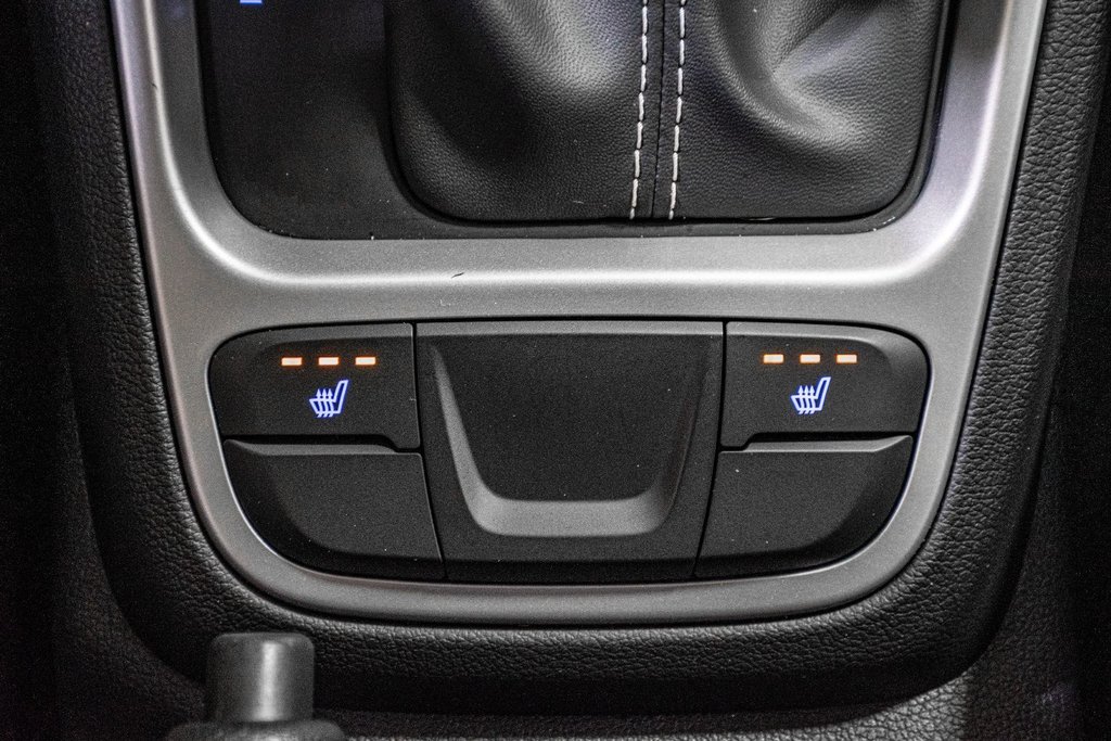 2023 Hyundai Venue ESSENTIAL A/C CAMERA SIEGES CHAUFFANTS BLUETOOTH in Montréal, Quebec - 28 - w1024h768px