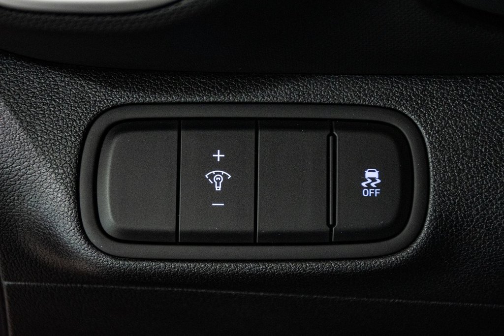 2023 Hyundai Venue ESSENTIAL A/C CAMERA SIEGES CHAUFFANTS BLUETOOTH in Montréal, Quebec - 33 - w1024h768px