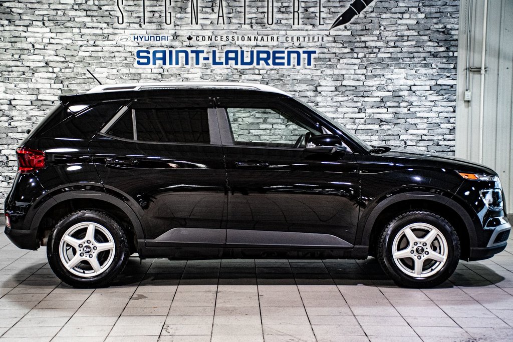 2023 Hyundai Venue PREFERRED CARPLAY SIEGES&VOLANT CHAUFFANTS CAMERA in Montréal, Quebec - 4 - w1024h768px