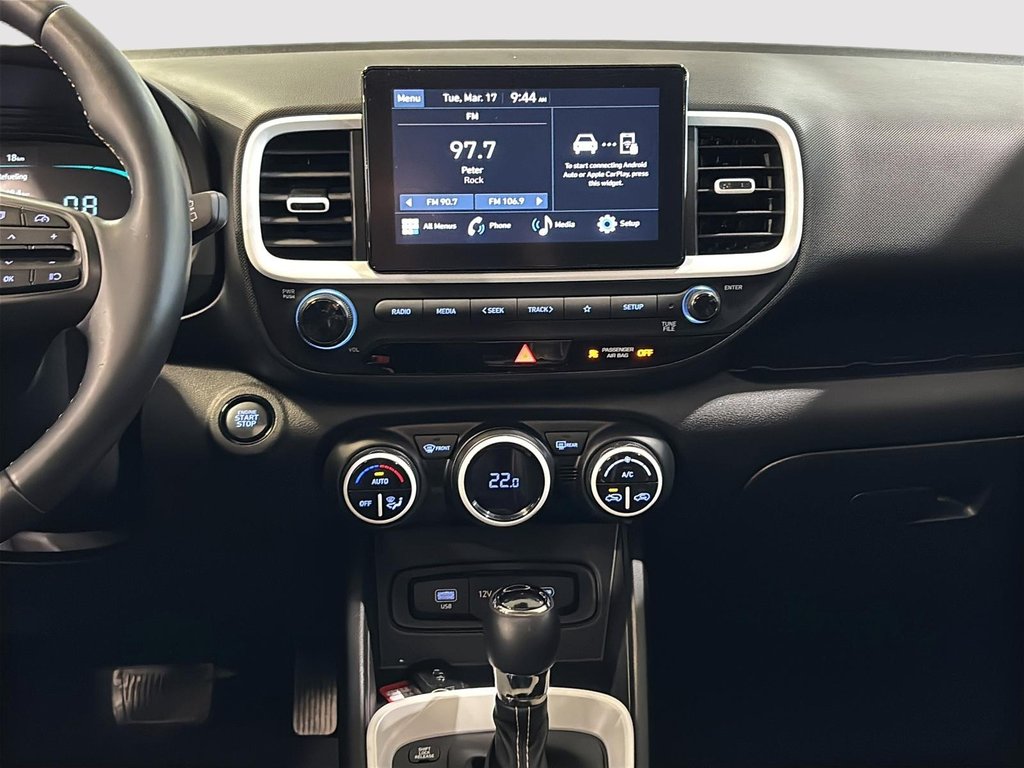 Hyundai Venue ULTIMATE TOIT BLUELINK CARPLAY CAMERA NAVI 2023 à Montréal, Québec - 20 - w1024h768px