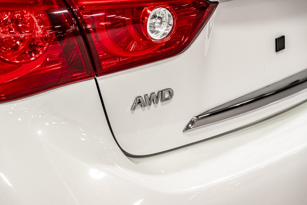 Infiniti Q50 SPORT V6 3.7L AWD CAMERA CUIR VITRES TEINTÉES 2015 à Montréal, Québec - 13 - w1024h768px
