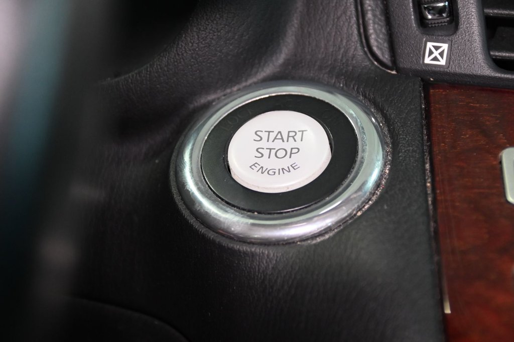 2016 Infiniti Q70 3.7 PREMIUM BOSE NAVI CAMERA TOIT PANORAMIQUE CUIR in Montréal, Quebec - 28 - w1024h768px
