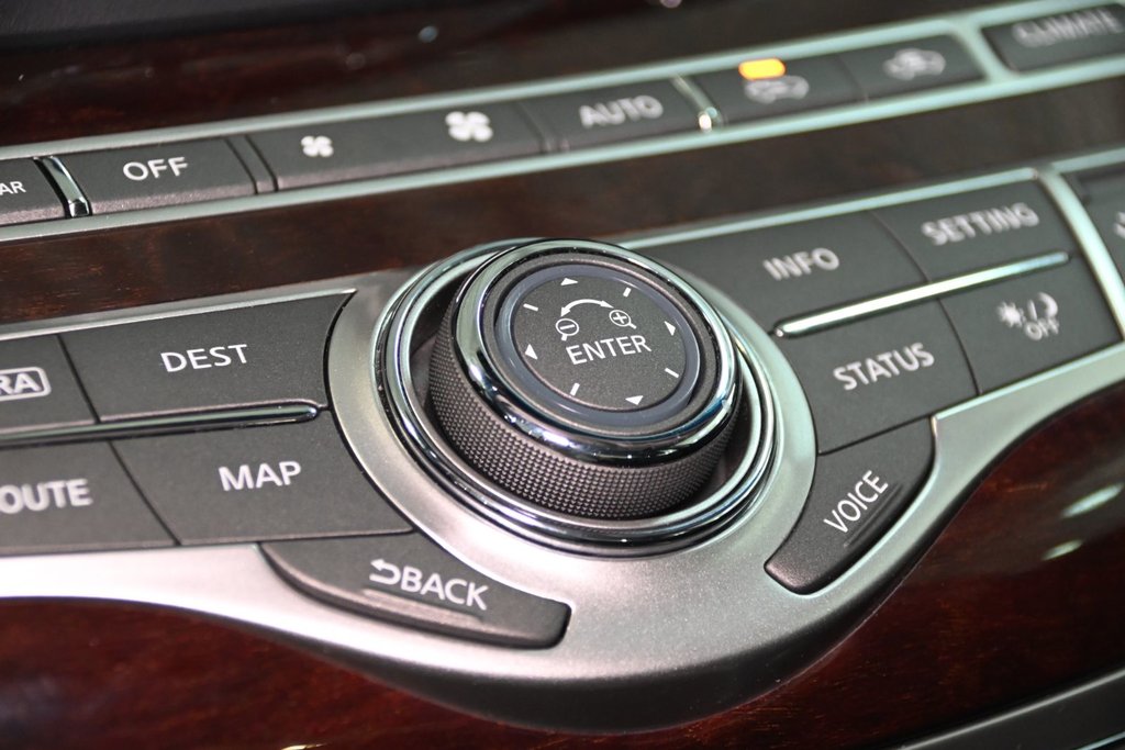 2016 Infiniti Q70 3.7 PREMIUM BOSE NAVI CAMERA TOIT PANORAMIQUE CUIR in Montréal, Quebec - 29 - w1024h768px