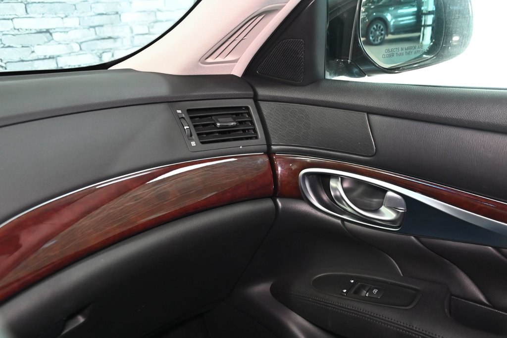 2016 Infiniti Q70 3.7 PREMIUM BOSE NAVI CAMERA TOIT PANORAMIQUE CUIR in Montréal, Quebec - 26 - w1024h768px