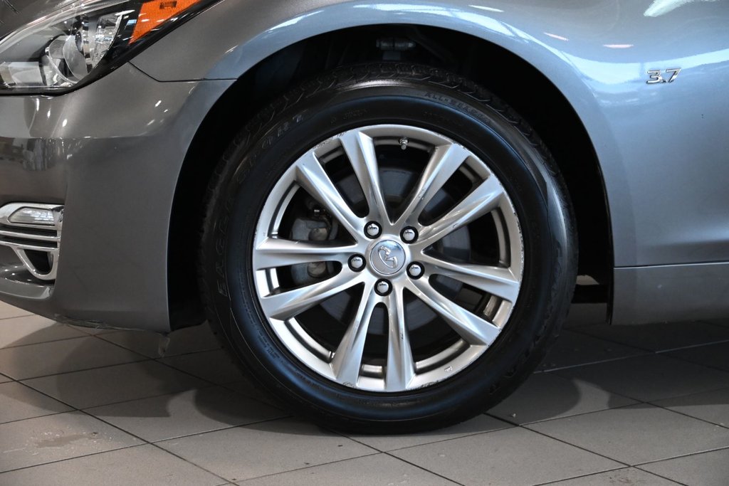2016 Infiniti Q70 3.7 PREMIUM BOSE NAVI CAMERA TOIT PANORAMIQUE CUIR in Montréal, Quebec - 7 - w1024h768px
