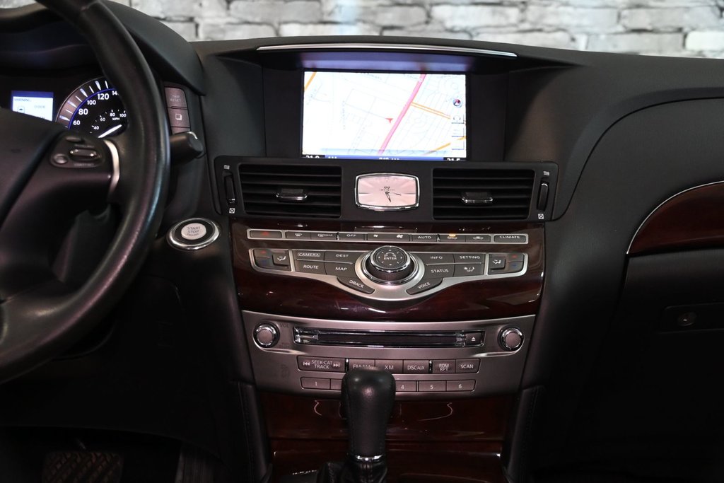 2016 Infiniti Q70 3.7 PREMIUM BOSE NAVI CAMERA TOIT PANORAMIQUE CUIR in Montréal, Quebec - 36 - w1024h768px