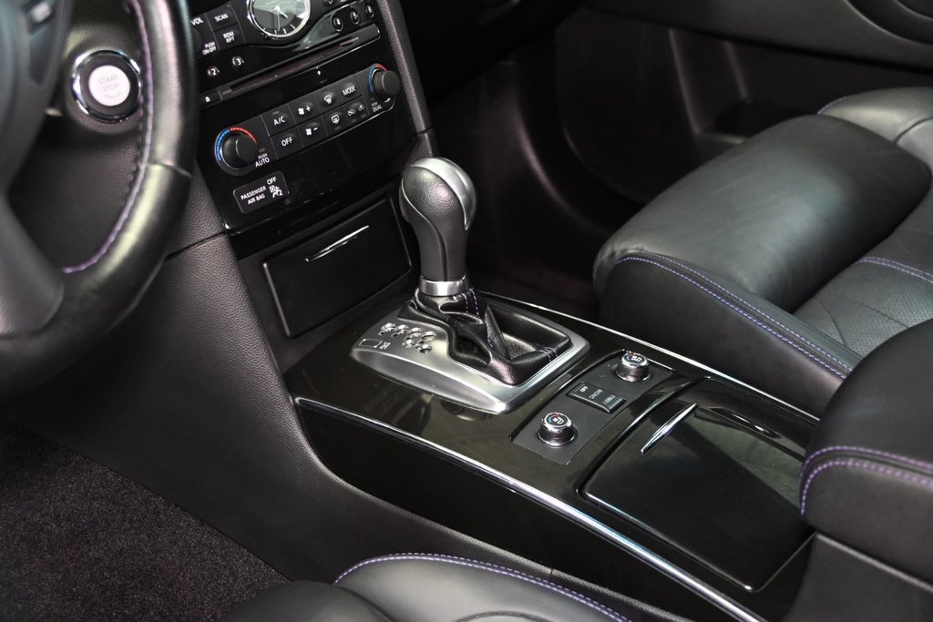 2017 Infiniti QX70 SPORT in Montréal, Quebec - 22 - w1024h768px