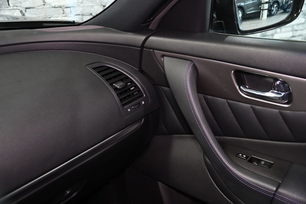 2017 Infiniti QX70 SPORT in Montréal, Quebec - 26 - w1024h768px