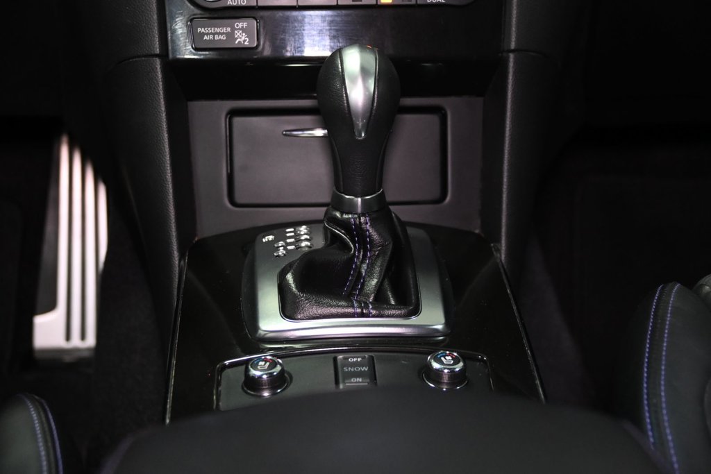 2017 Infiniti QX70 SPORT in Montréal, Quebec - 40 - w1024h768px