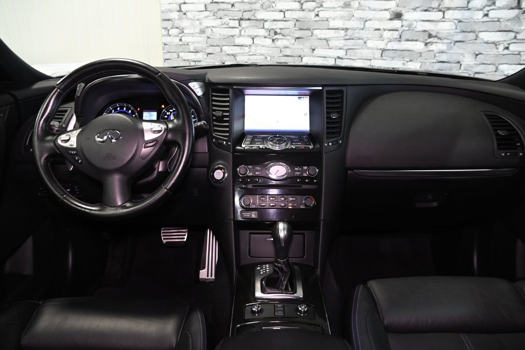 2017 Infiniti QX70 SPORT in Montréal, Quebec - 36 - w1024h768px