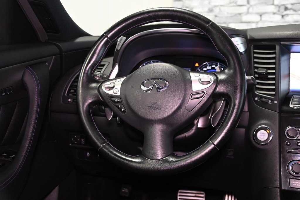 2017 Infiniti QX70 SPORT in Montréal, Quebec - 35 - w1024h768px