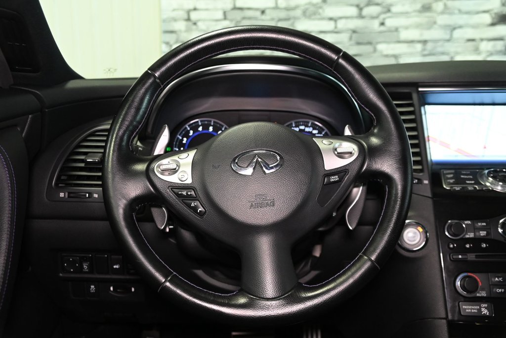 2017 Infiniti QX70 SPORT in Montréal, Quebec - 34 - w1024h768px