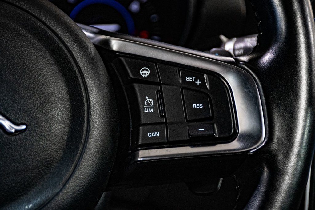 Jaguar F-PACE PRESTIGE 20D DIESEL AWD TOIT OUVRANT NAV CUIR CAM 2018 à Montréal, Québec - 37 - w1024h768px