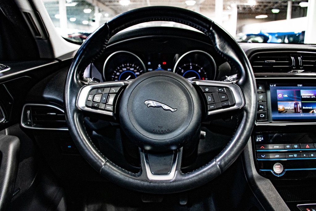 Jaguar F-PACE PRESTIGE 20D DIESEL AWD TOIT OUVRANT NAV CUIR CAM 2018 à Montréal, Québec - 35 - w1024h768px