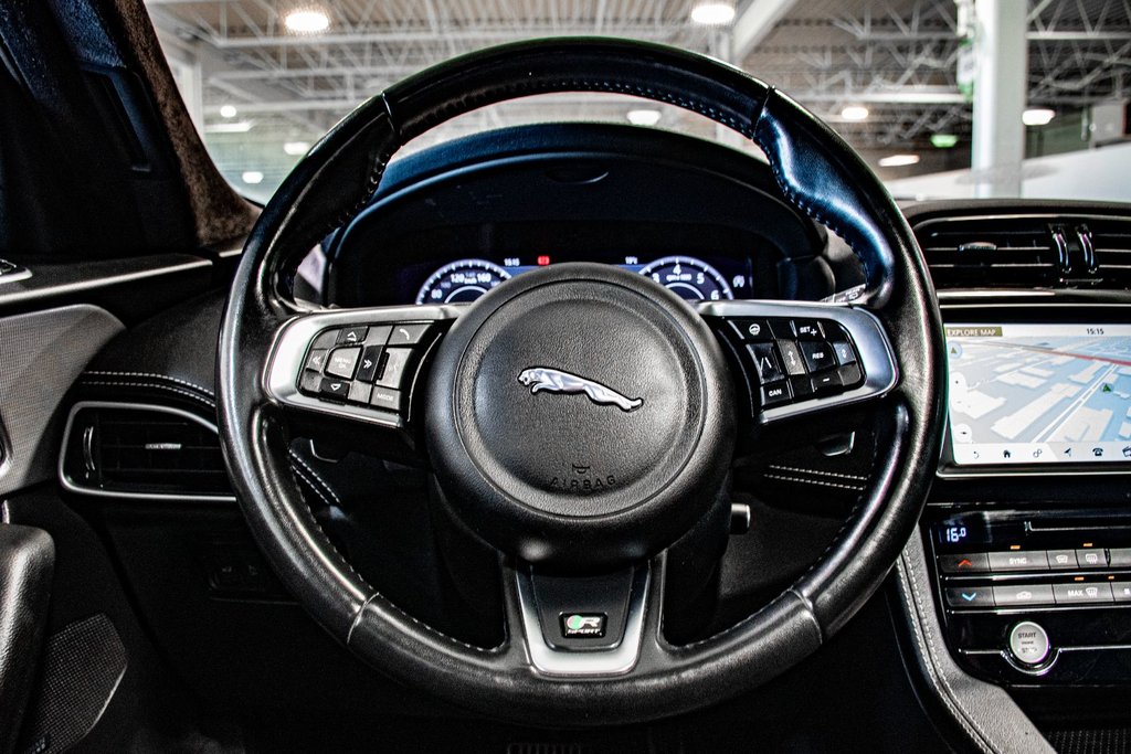 Jaguar F-PACE R-SPORT V6 NAVIGATION TOIT PANORAMIQUE MAGS 22'' 2019 à Montréal, Québec - 29 - w1024h768px