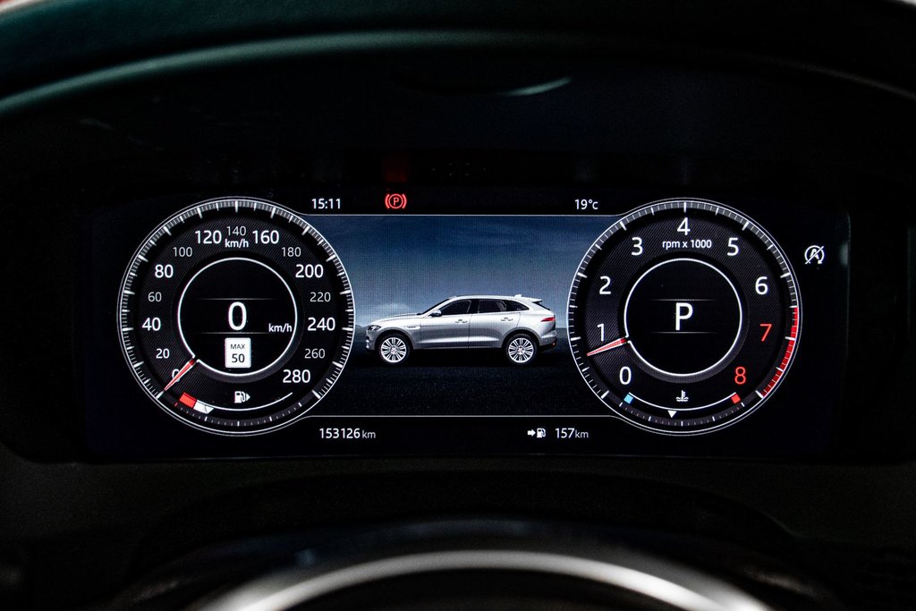 Jaguar F-PACE R-SPORT V6 NAVIGATION TOIT PANORAMIQUE MAGS 22'' 2019 à Montréal, Québec - 33 - w1024h768px