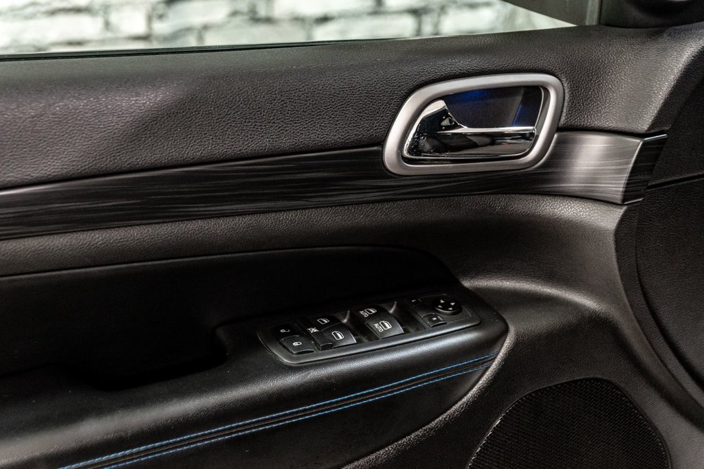 Jeep Grand Cherokee UPLAND V6 3.6L 4X4 SIÈGES VOLANT CHAUFFANT CAMERA 2019 à Montréal, Québec - 17 - w1024h768px